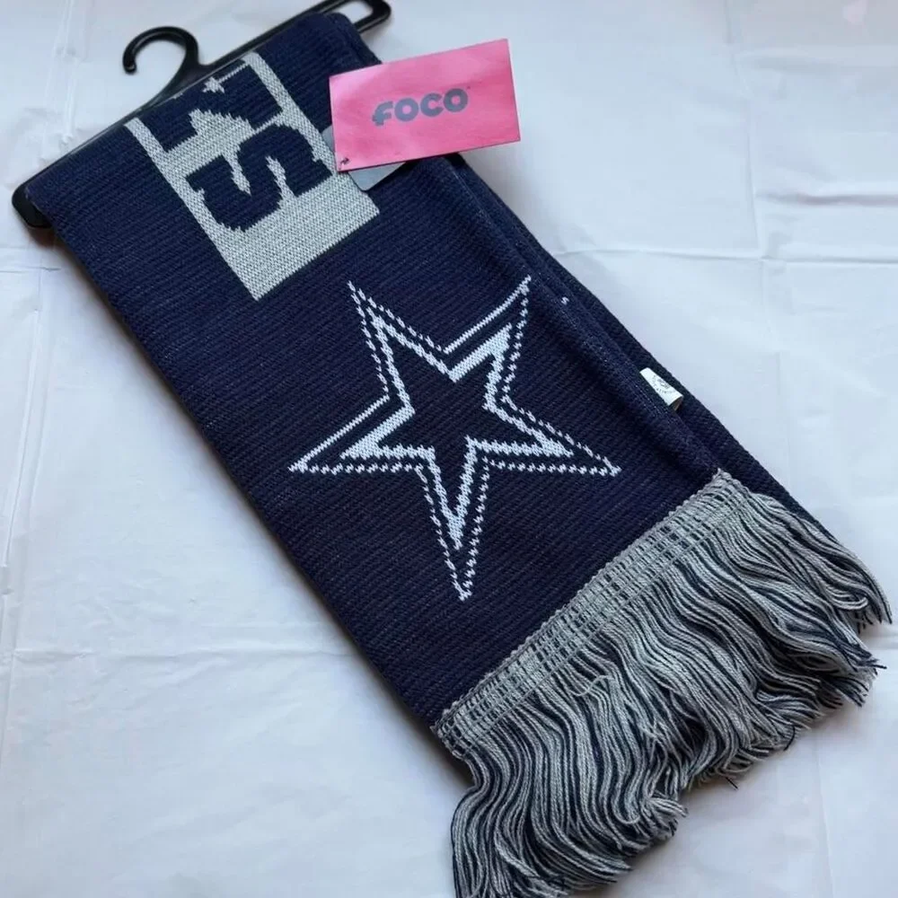 NWT Dallas Cowboys Knit Winter Scarf (Navy/Silver Star Gameday Fringe